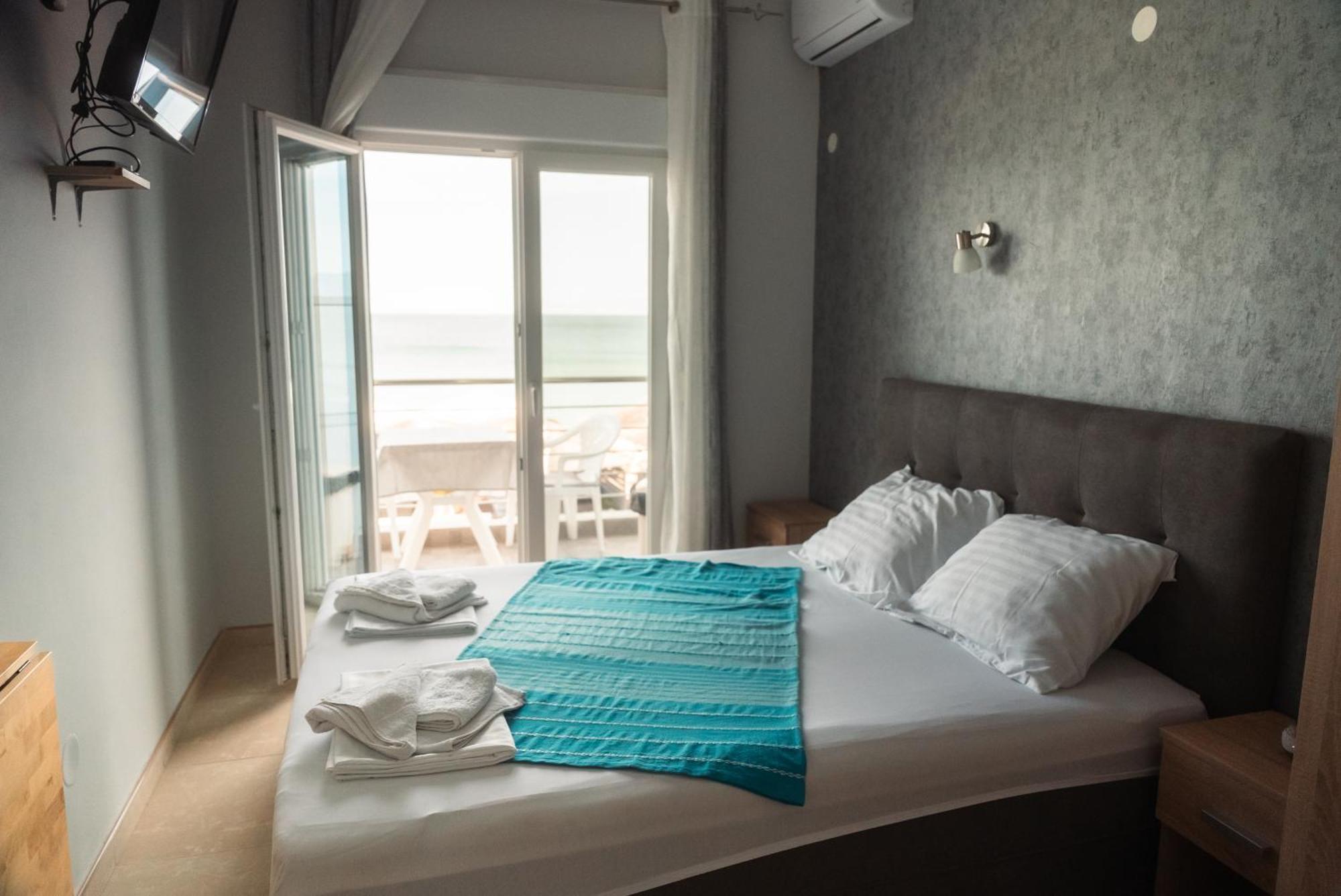 Aktis Sea View Studios Peraía Exteriér fotografie