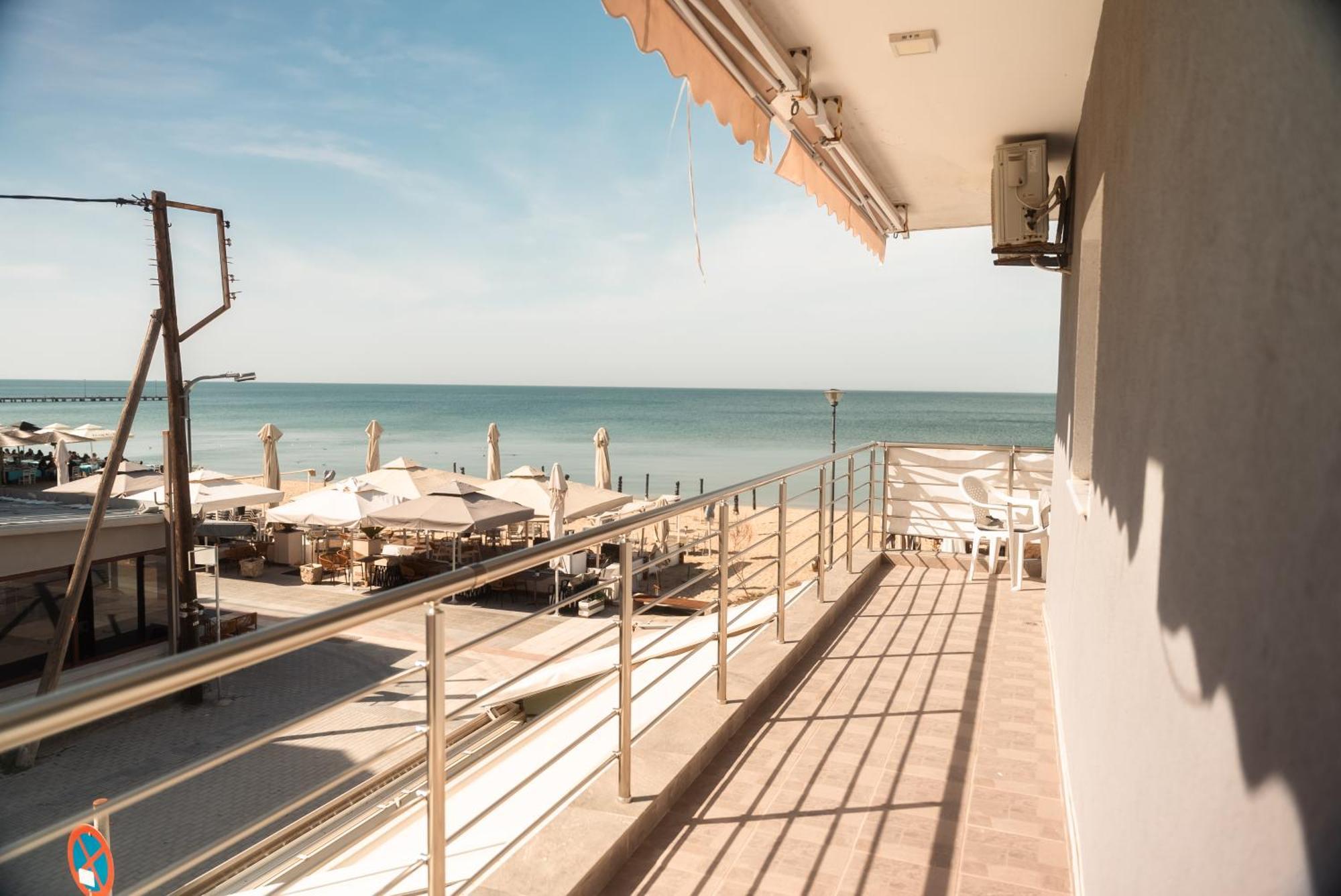 Aktis Sea View Studios Peraía Exteriér fotografie